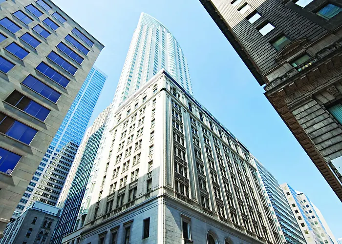 One King West Hotel And Residence