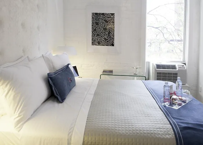 Baystreet Hotel/Motel